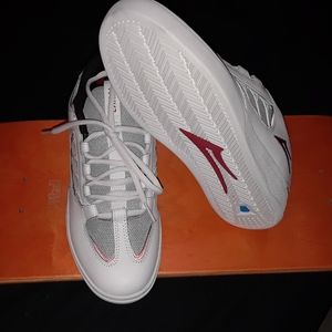 Lakai Mike Carroll Shoes white/red size8 brand new